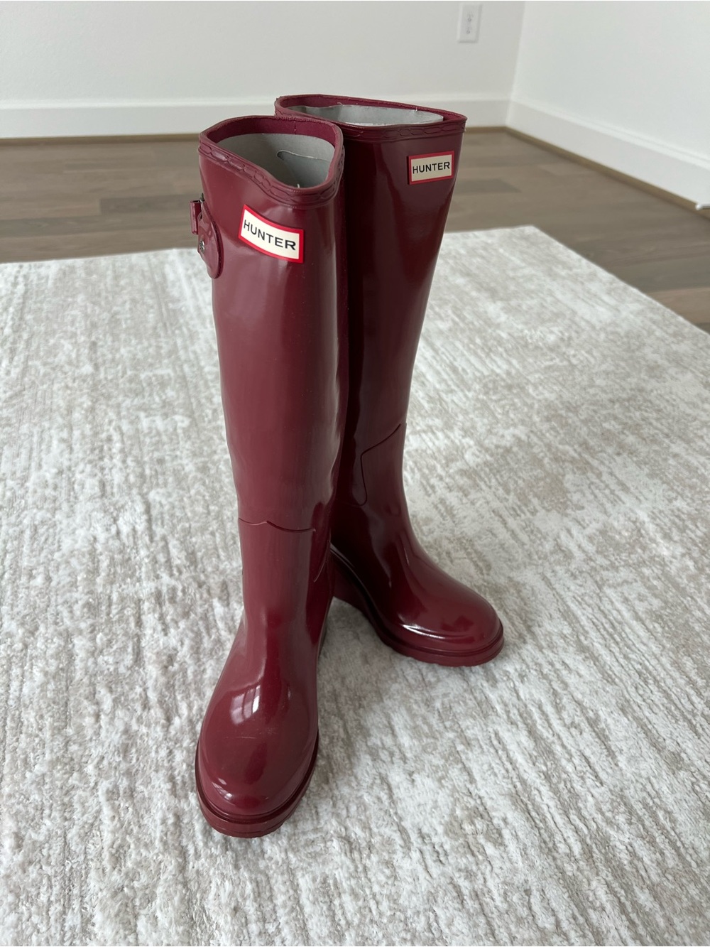 Hunter Gloss Tall Rain Boots in Wine Red